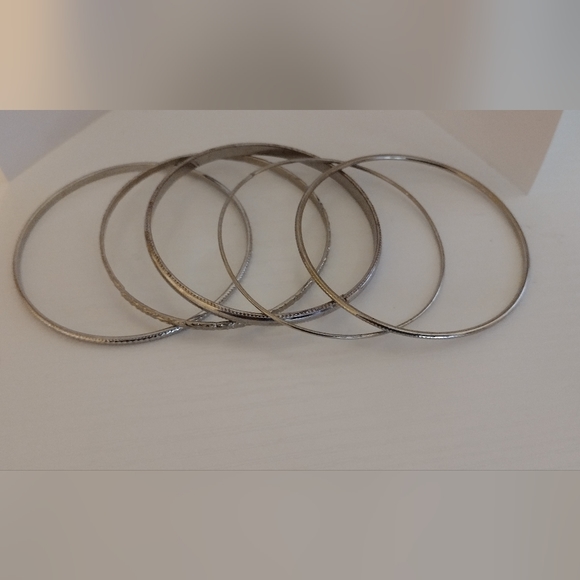 🍍🍍5 bangles🍍🍍 - Picture 4 of 5